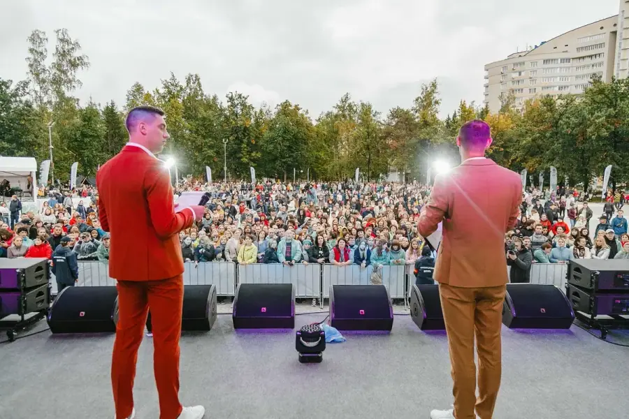Открытие фонтана в Центральном парке — рекламные акции, организация мероприятий Закулисье